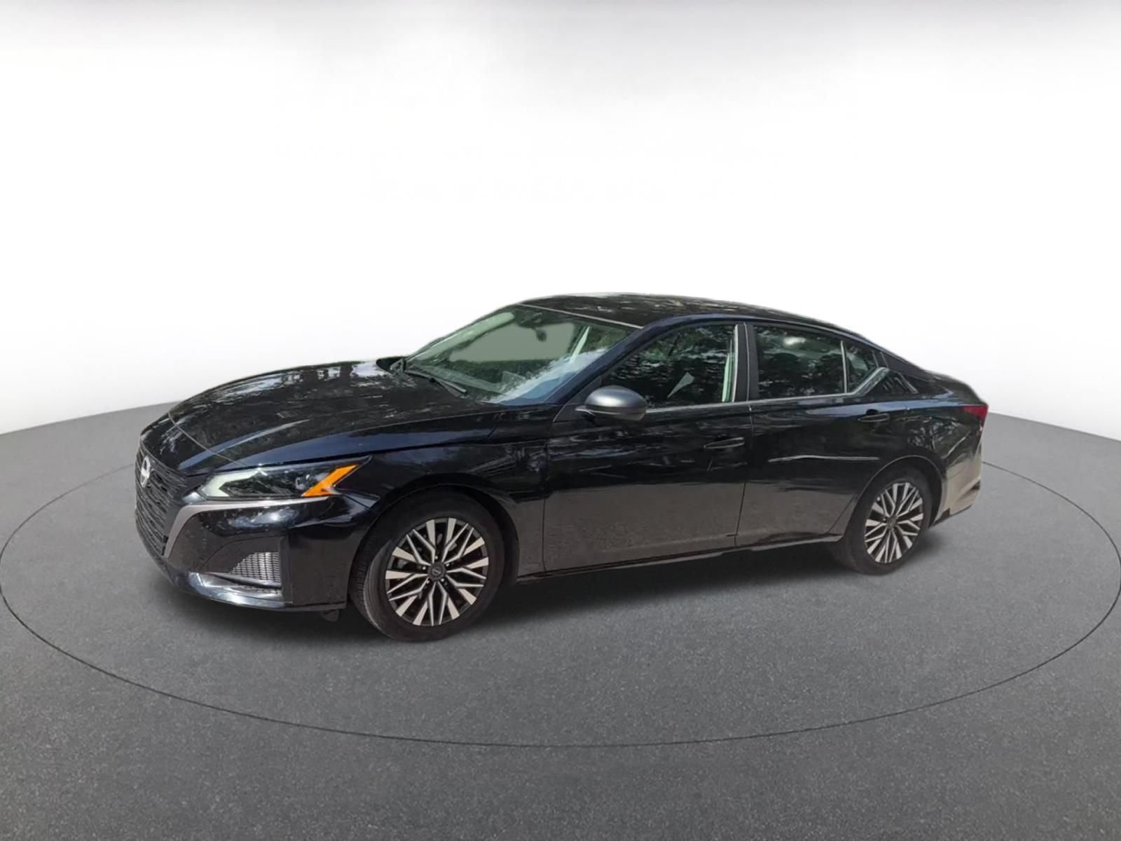 Used 2026 Nissan Altima 2.5 SV FWD image 7