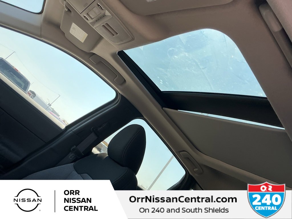 New 2025 Nissan Kicks SV w/ SV Premium Package image 18