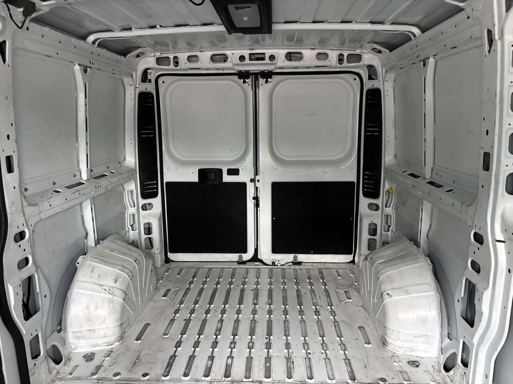 Used 2025 RAM ProMaster 2500 w/ Convenience Group FWD image 22