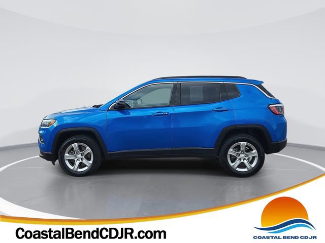 Used 2023 Jeep Compass Latitude w/ Convenience Group image 1