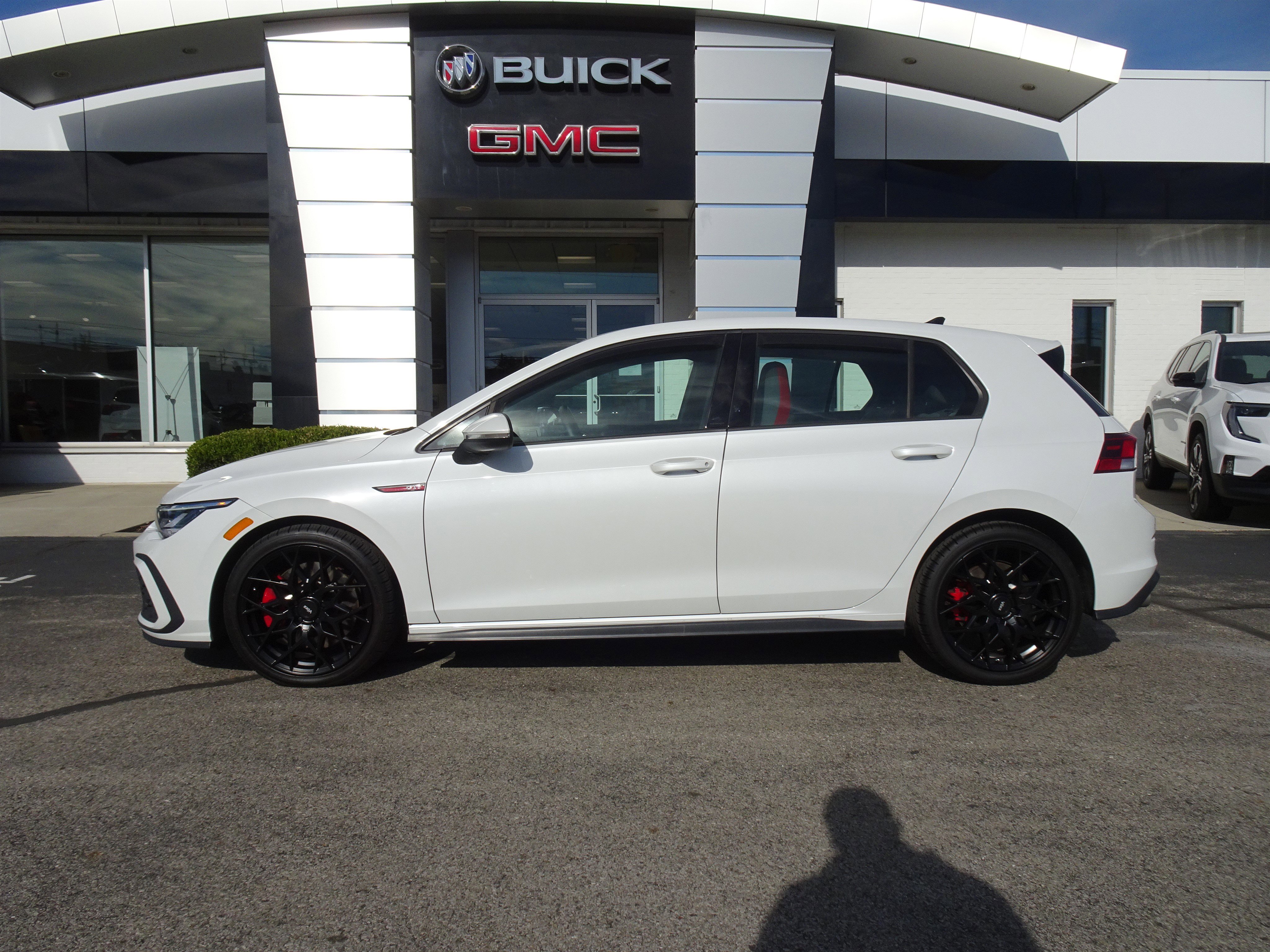 Used 2022 Volkswagen GTI S image 2