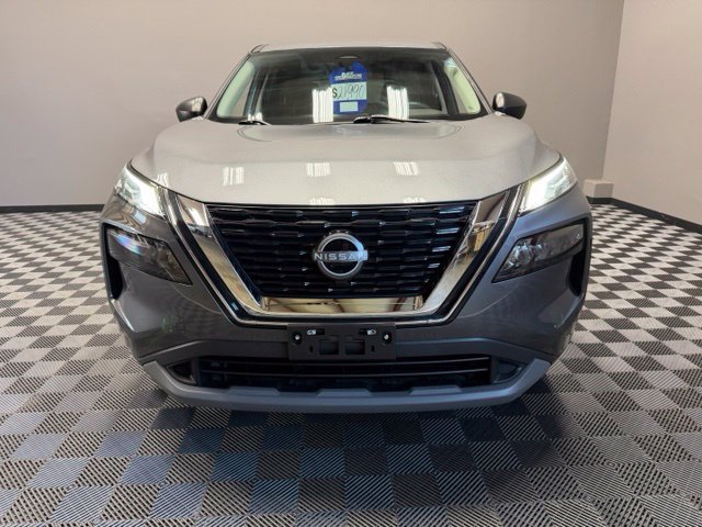 Used 2023 Nissan Rogue S AWD/4WD image 4