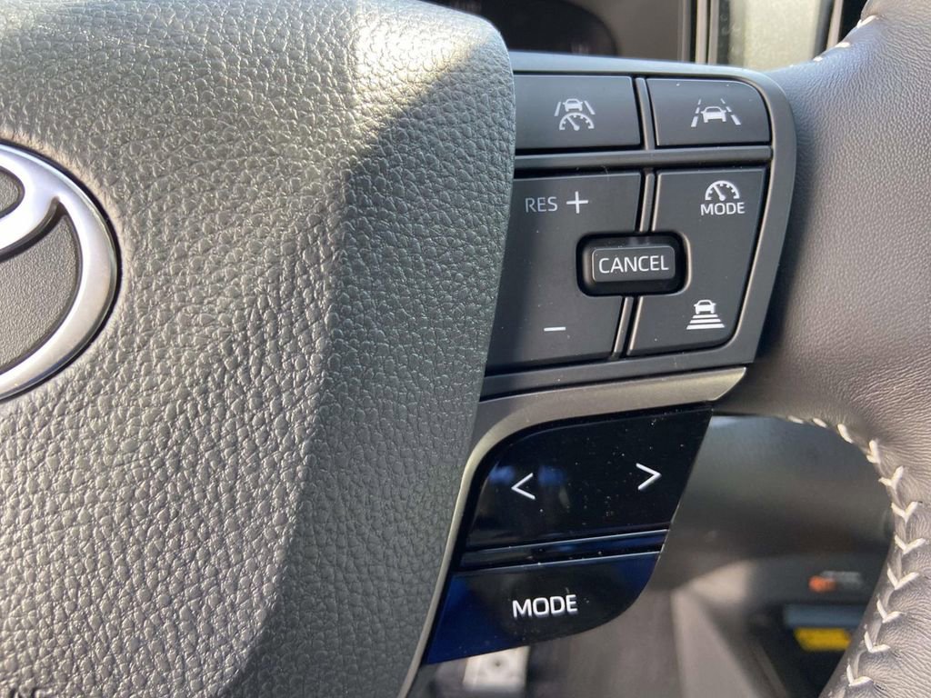 Used 2025 Toyota Camry SE w/ Multimedia Upgrade Package FWD image 33