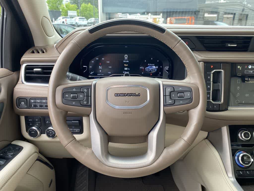 Used 2024 GMC Yukon XL Denali w/ Advanced Technology Package AWD/4WD image 19