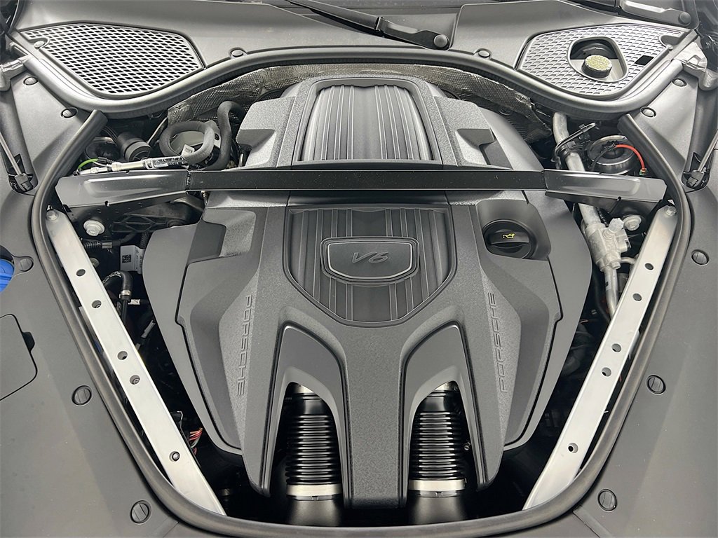 New 2025 Porsche Panamera 4 image 32