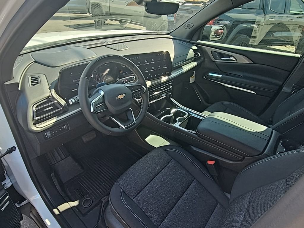 New 2026 Chevrolet Traverse LT w/ Enhanced Driving Package image 16