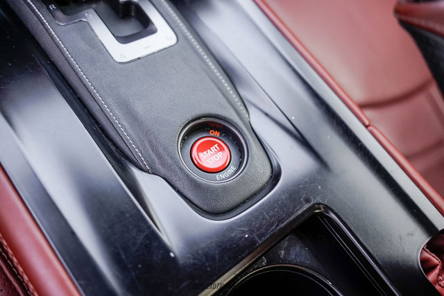 Used 2016 Nissan GT-R Premium AWD/4WD image 45