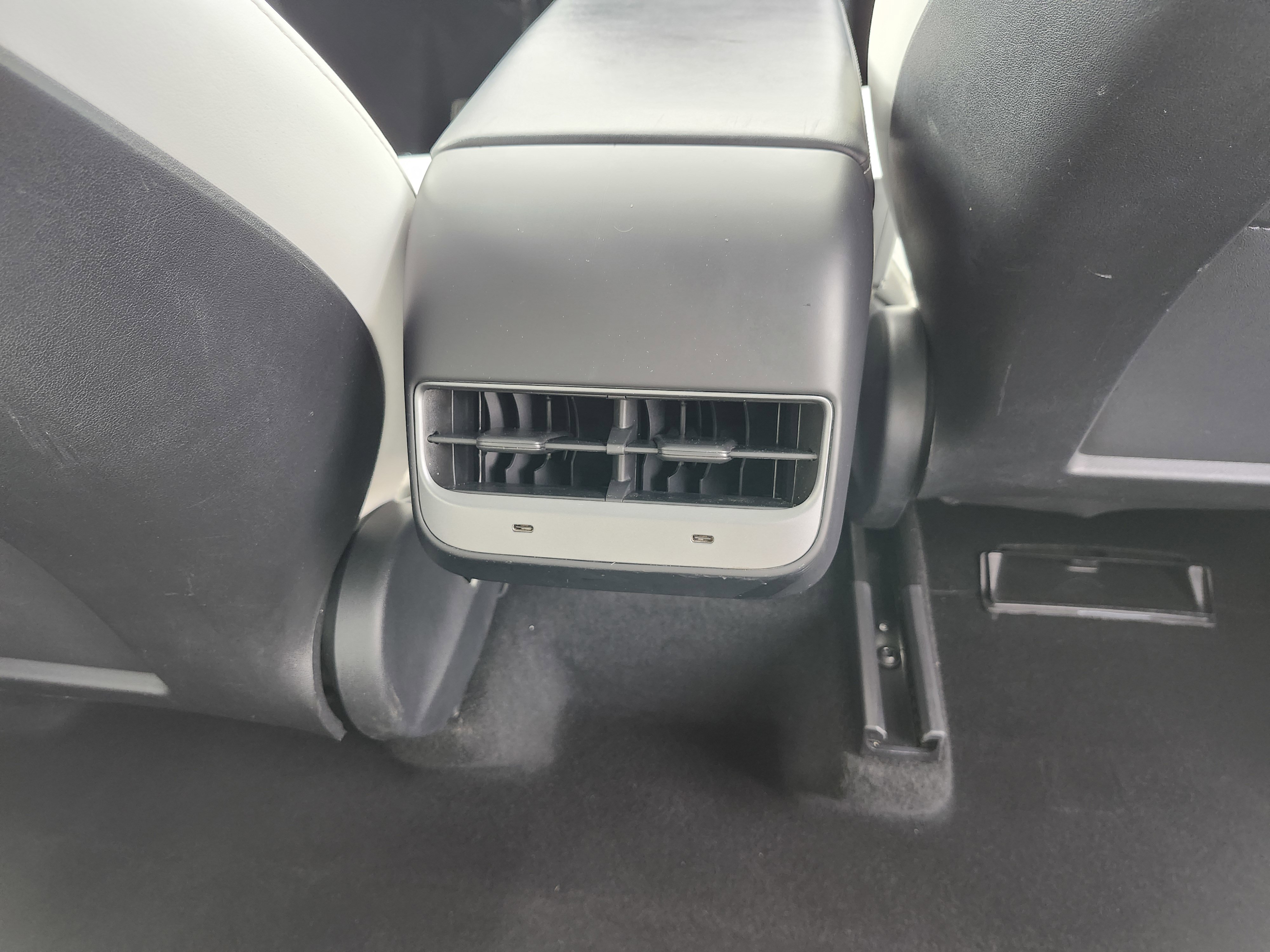 Used 2021 Tesla Model Y 2WD image 21