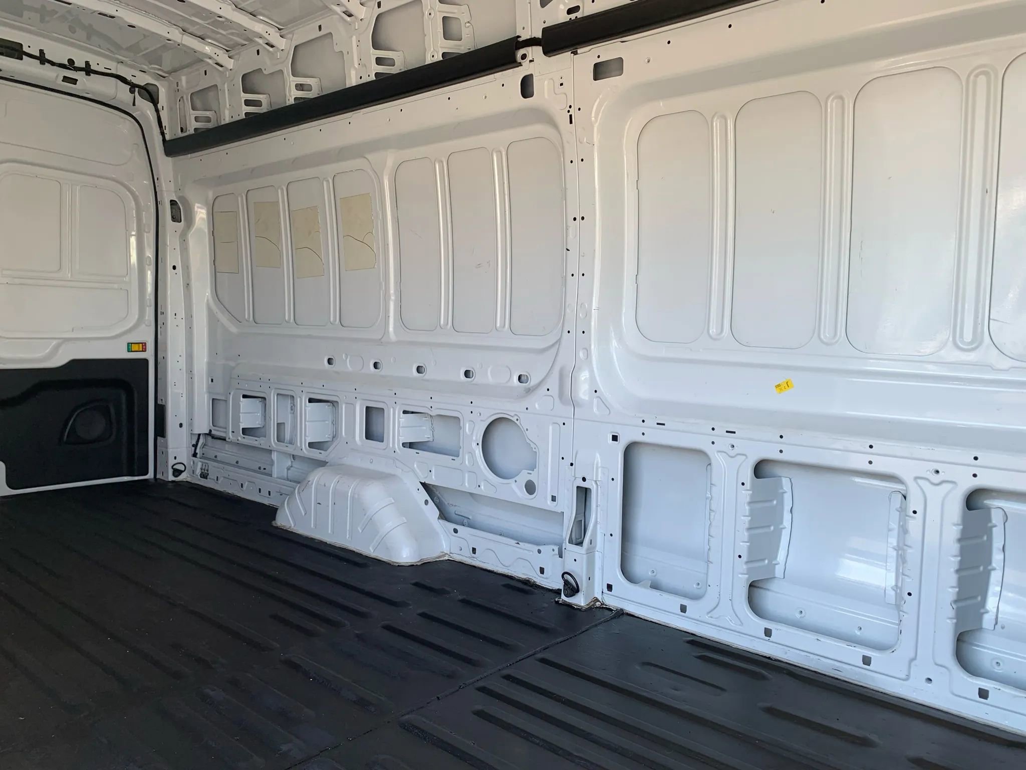 Used 2024 Ford Transit 250 148 High Roof Extended AWD image 26