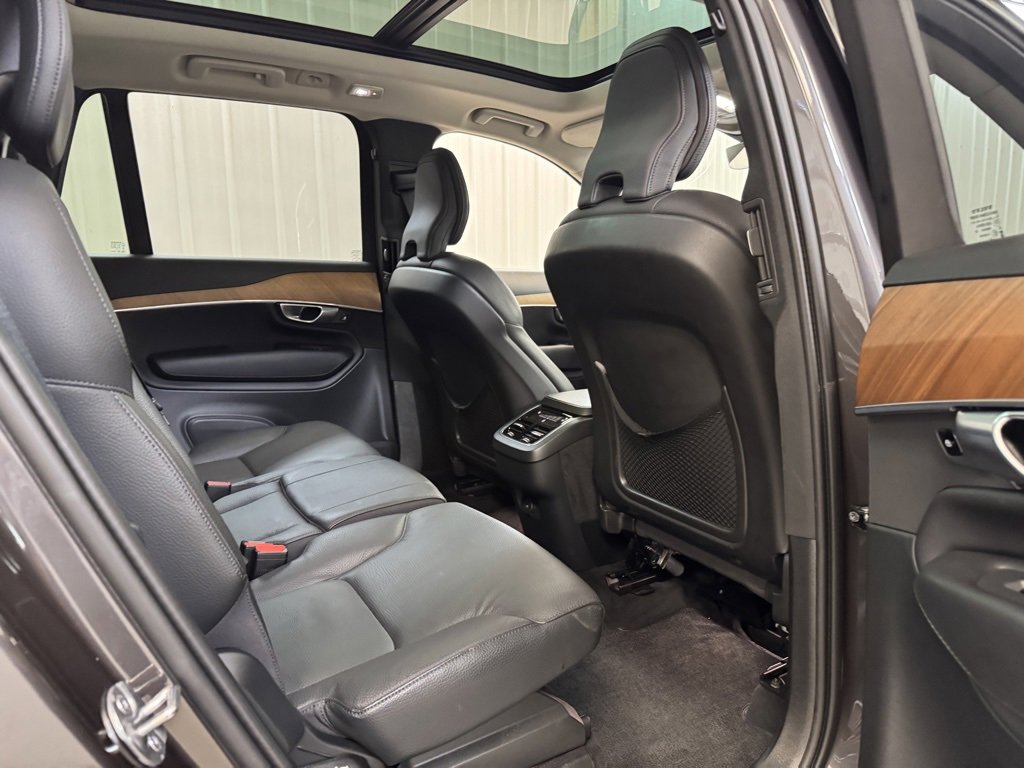 Used 2024 Volvo XC90 B5 Plus image 28