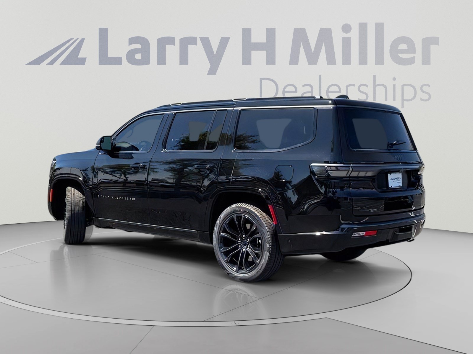 New 2026 Jeep Grand Wagoneer Summit AWD/4WD image 3