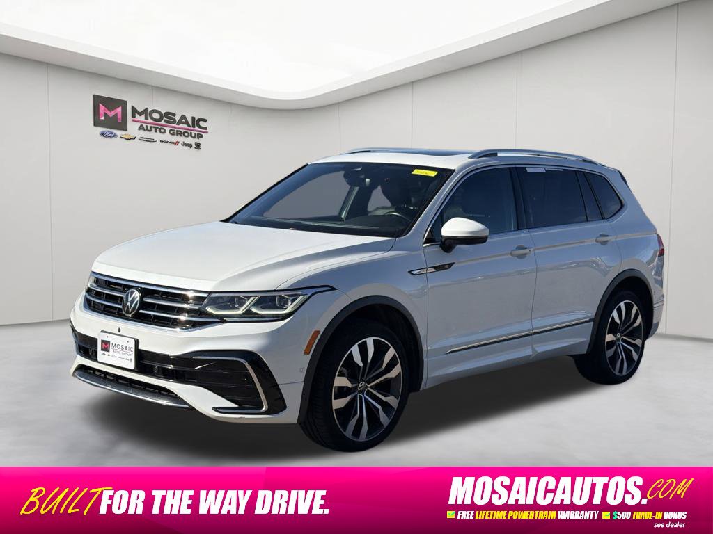 Used 2022 Volkswagen Tiguan SEL R-Line AWD/4WD image 3
