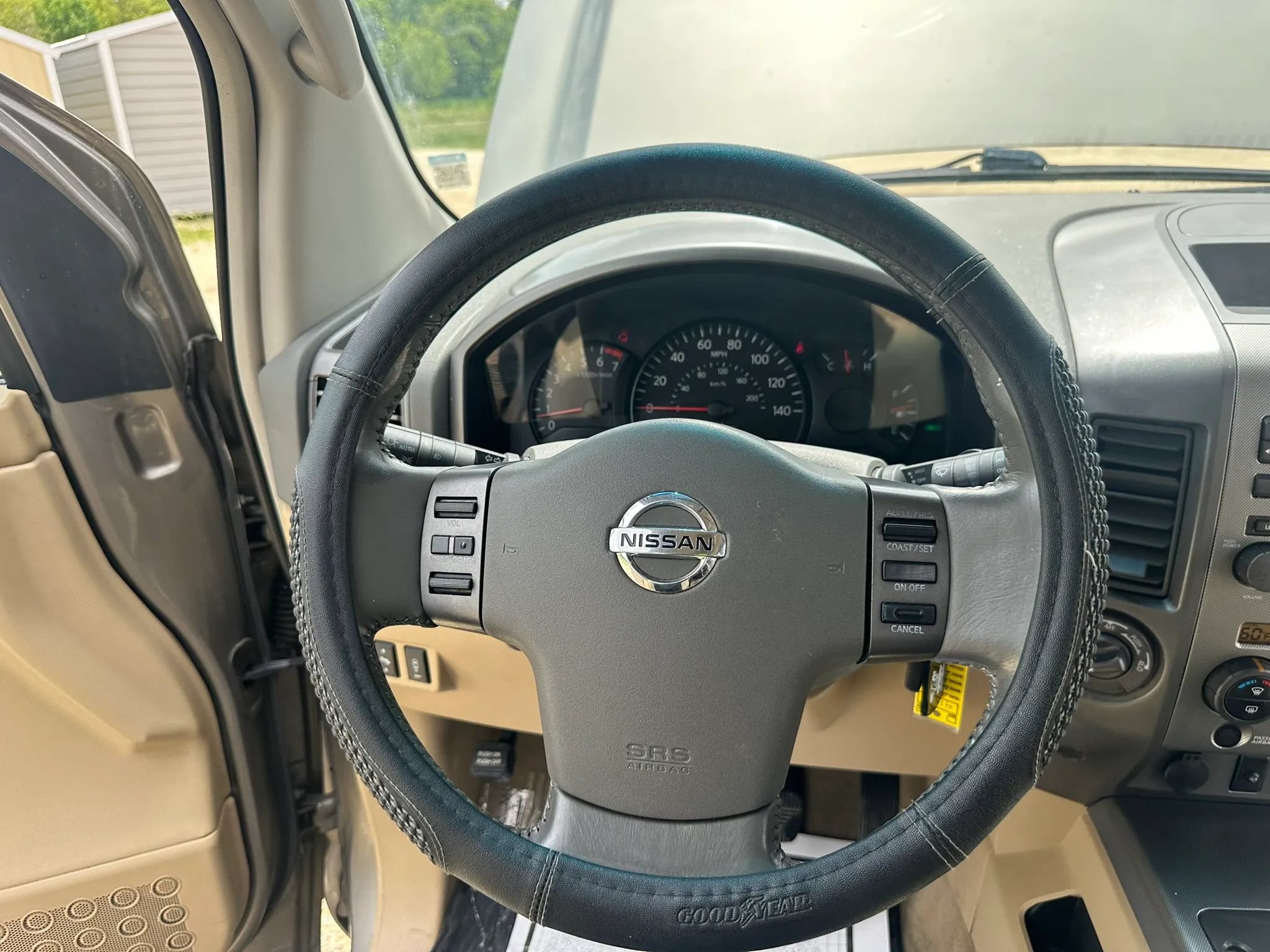 Used 2007 Nissan Armada SE AWD/4WD image 17
