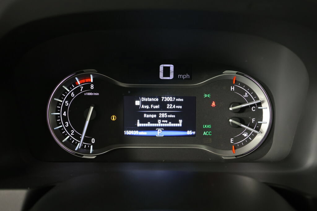 Used 2016 Honda Pilot Touring image 32