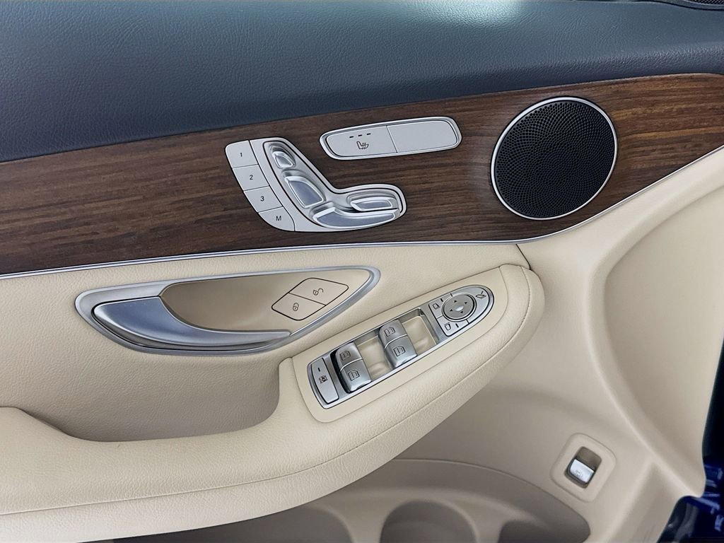 Used 2022 Mercedes-Benz GLC 300 GLC 300 image 20