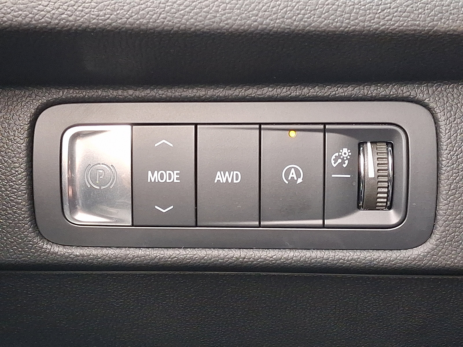 Certified 2025 Chevrolet Traverse LT image 25