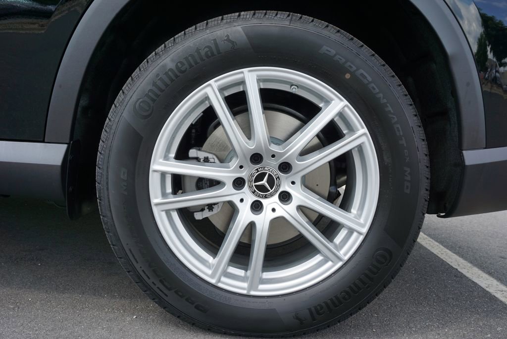 Certified 2025 Mercedes-Benz GLC 300 4MATIC image 19