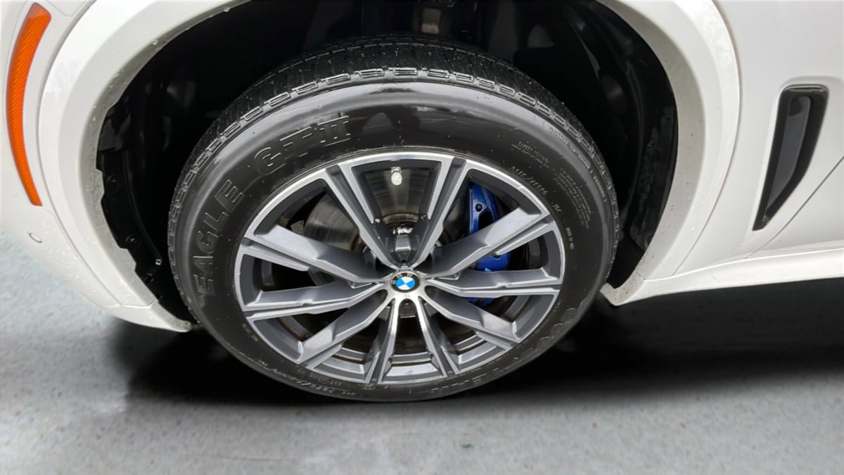 Used 2019 BMW X5 xDrive50i w/ M Sport Package image 19