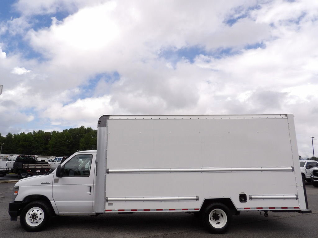 Used 2021 Ford E-350 and Econoline 350 Super Duty RWD image 48