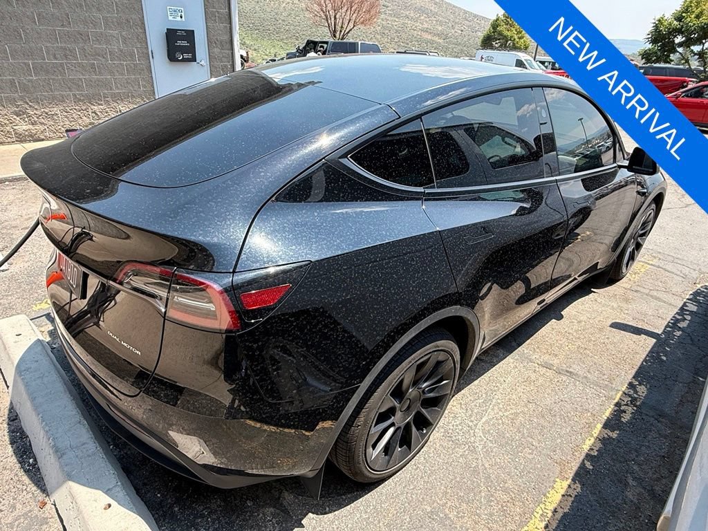 Used 2023 Tesla Model Y Long Range AWD/4WD image 5