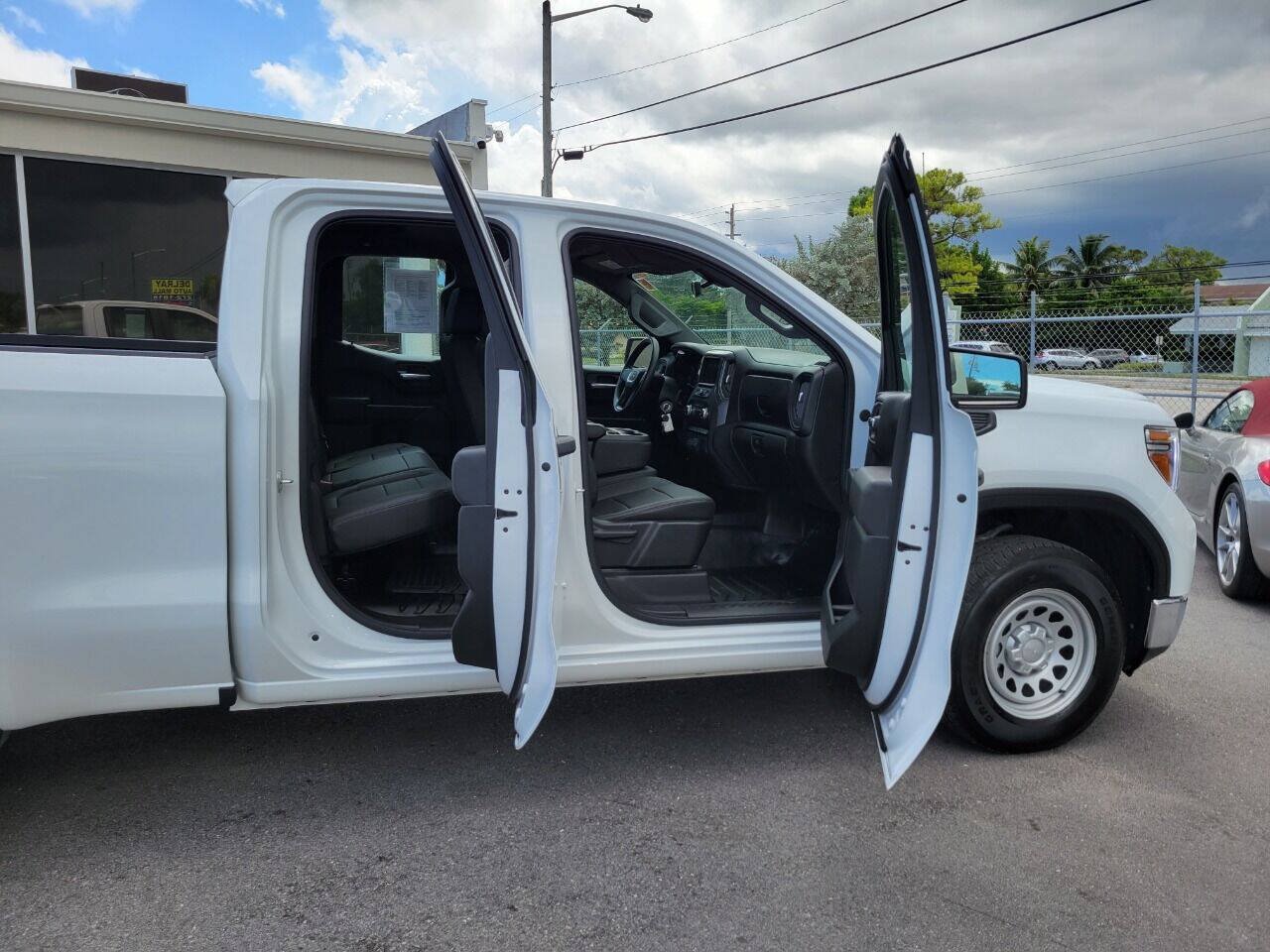 Used 2021 GMC Sierra 1500 2WD Double Cab image 11