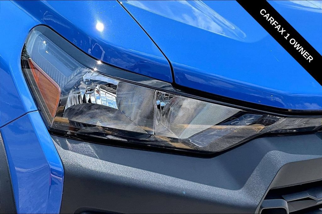 Used 2025 Chevrolet Colorado Trail Boss AWD/4WD image 31