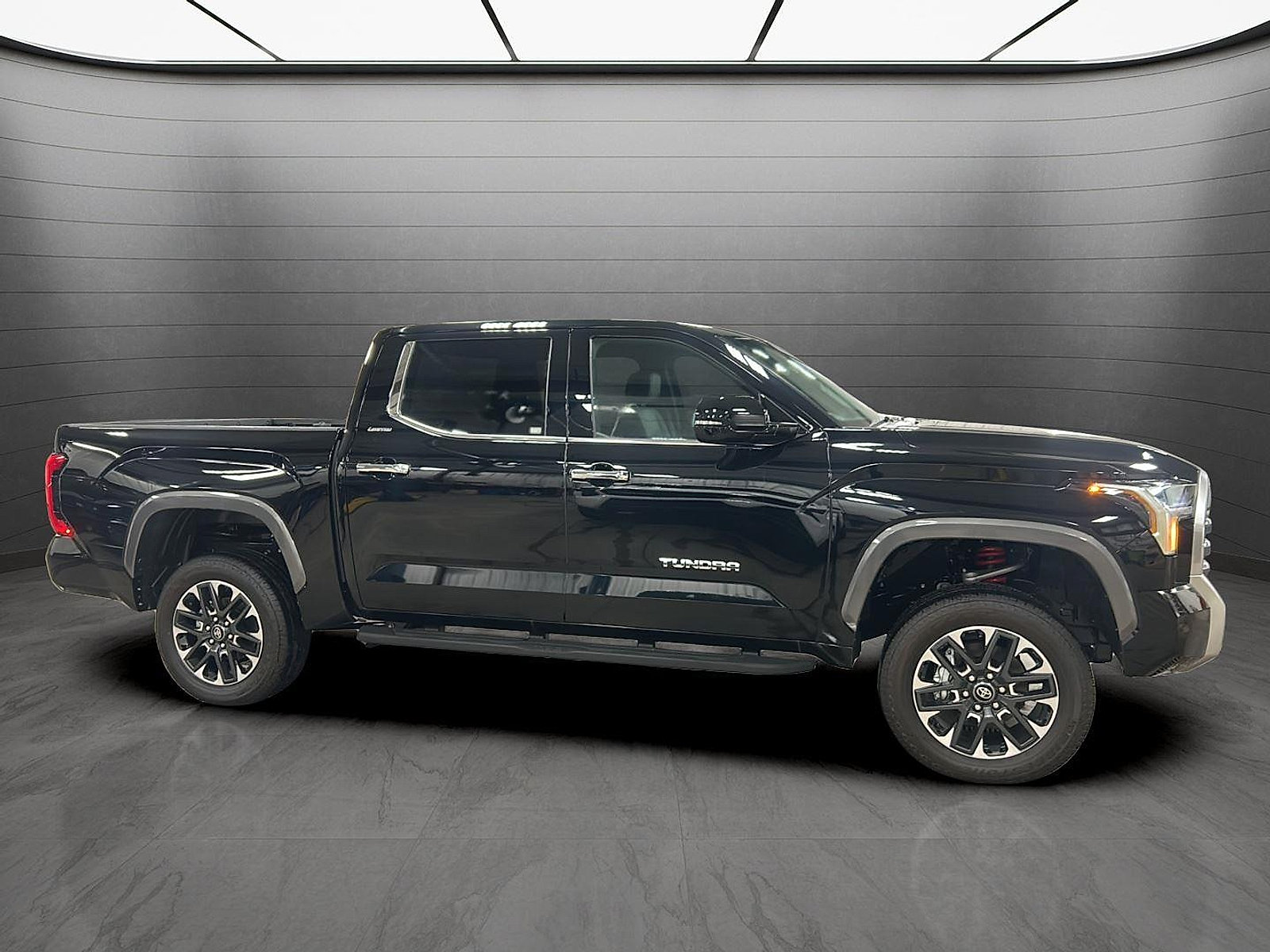 New 2026 Toyota Tundra Limited AWD/4WD image 2