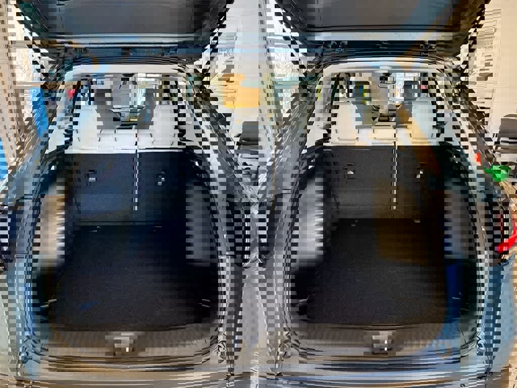 Certified 2025 Honda HR-V LX image 33