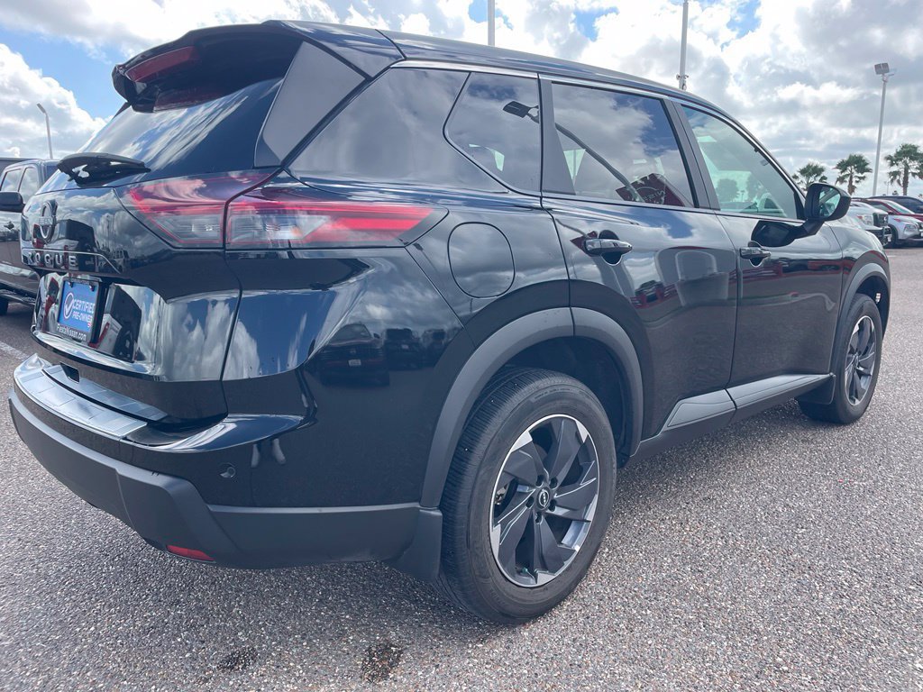 Certified 2026 Nissan Rogue SV FWD image 3