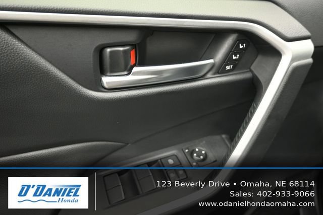 Used 2020 Toyota RAV4 XLE Premium AWD/4WD image 24