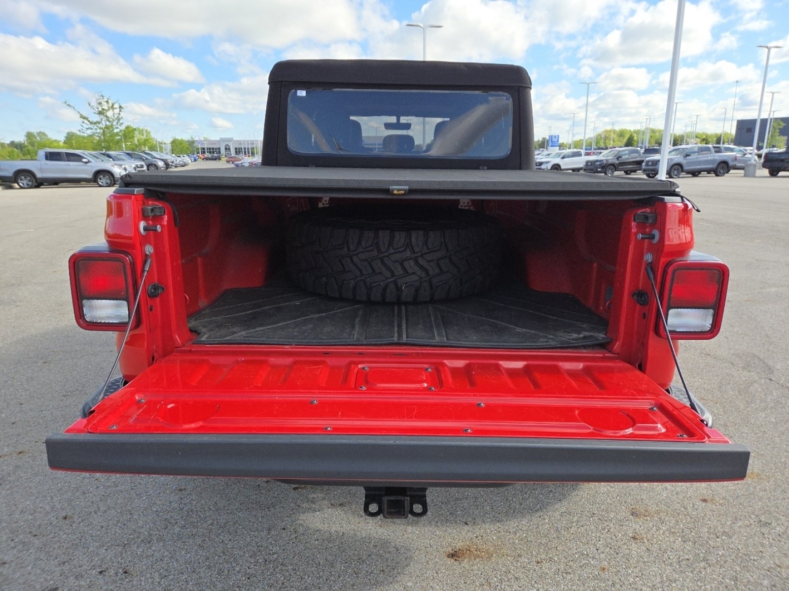 Used 2023 Jeep Gladiator Mojave w/ Cold Weather Group AWD/4WD image 22