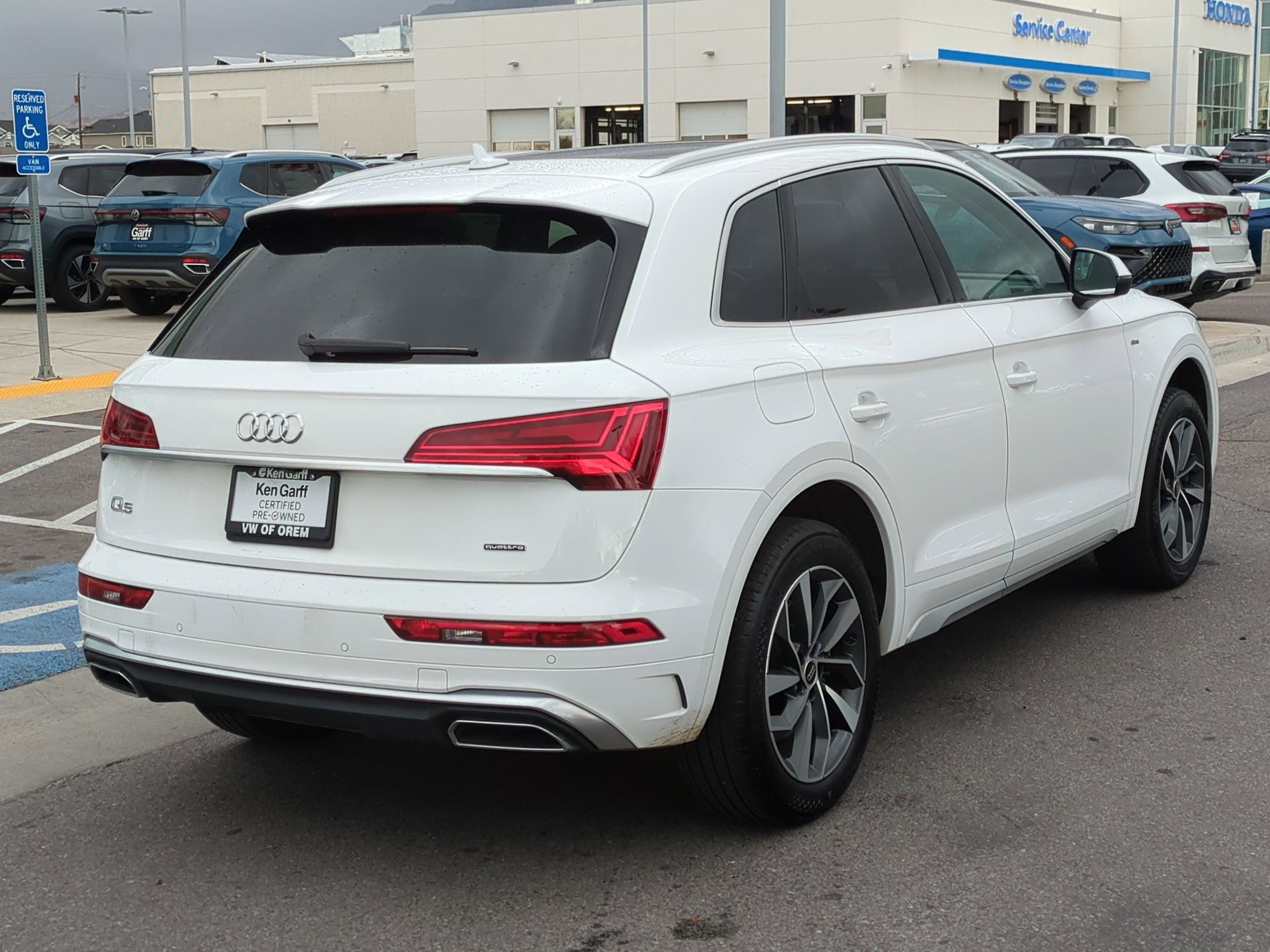 Used 2024 Audi Q5 2.0T Premium Plus image 3