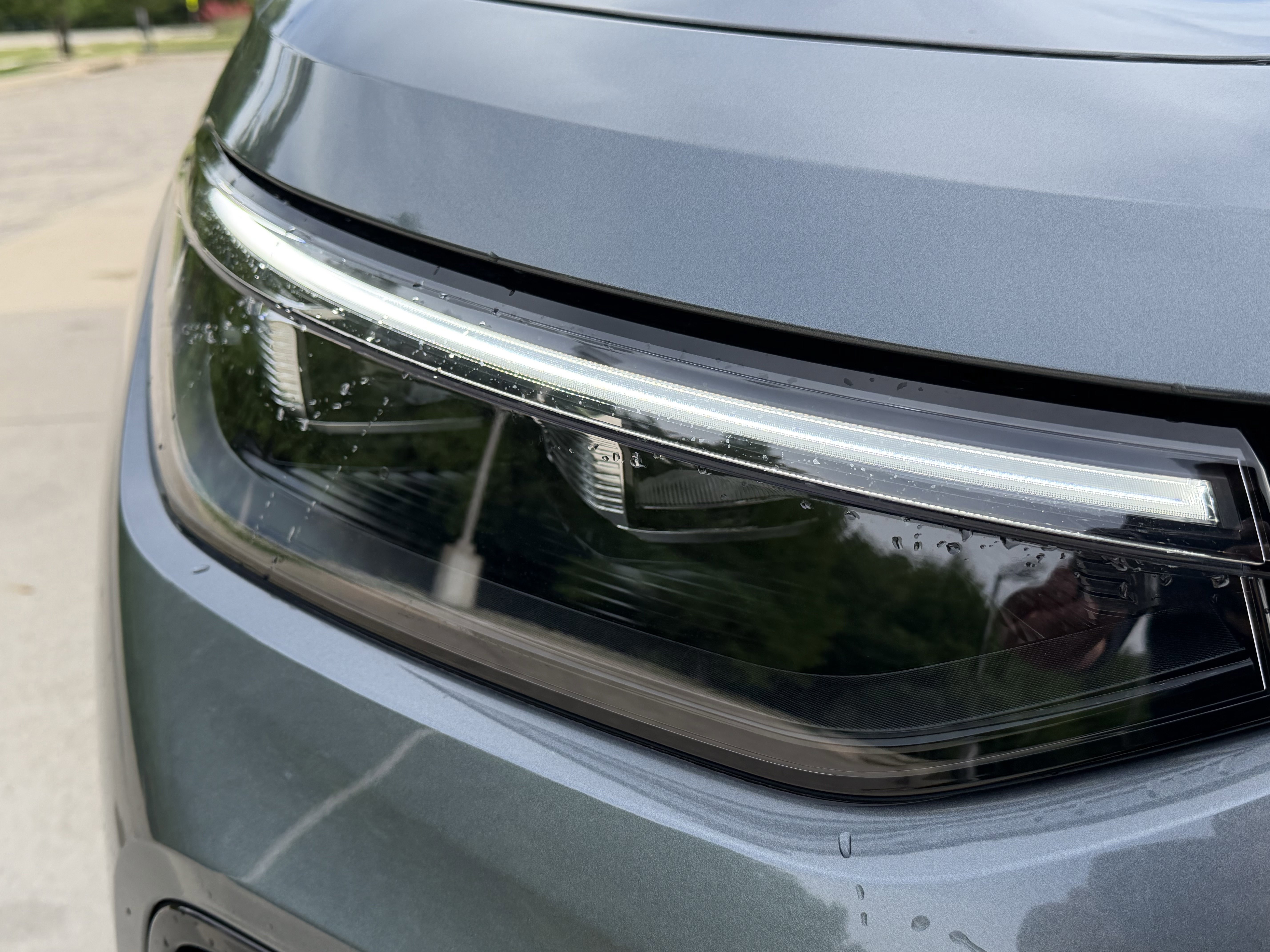 Certified 2026 Volkswagen Tiguan SE R-Line FWD image 35