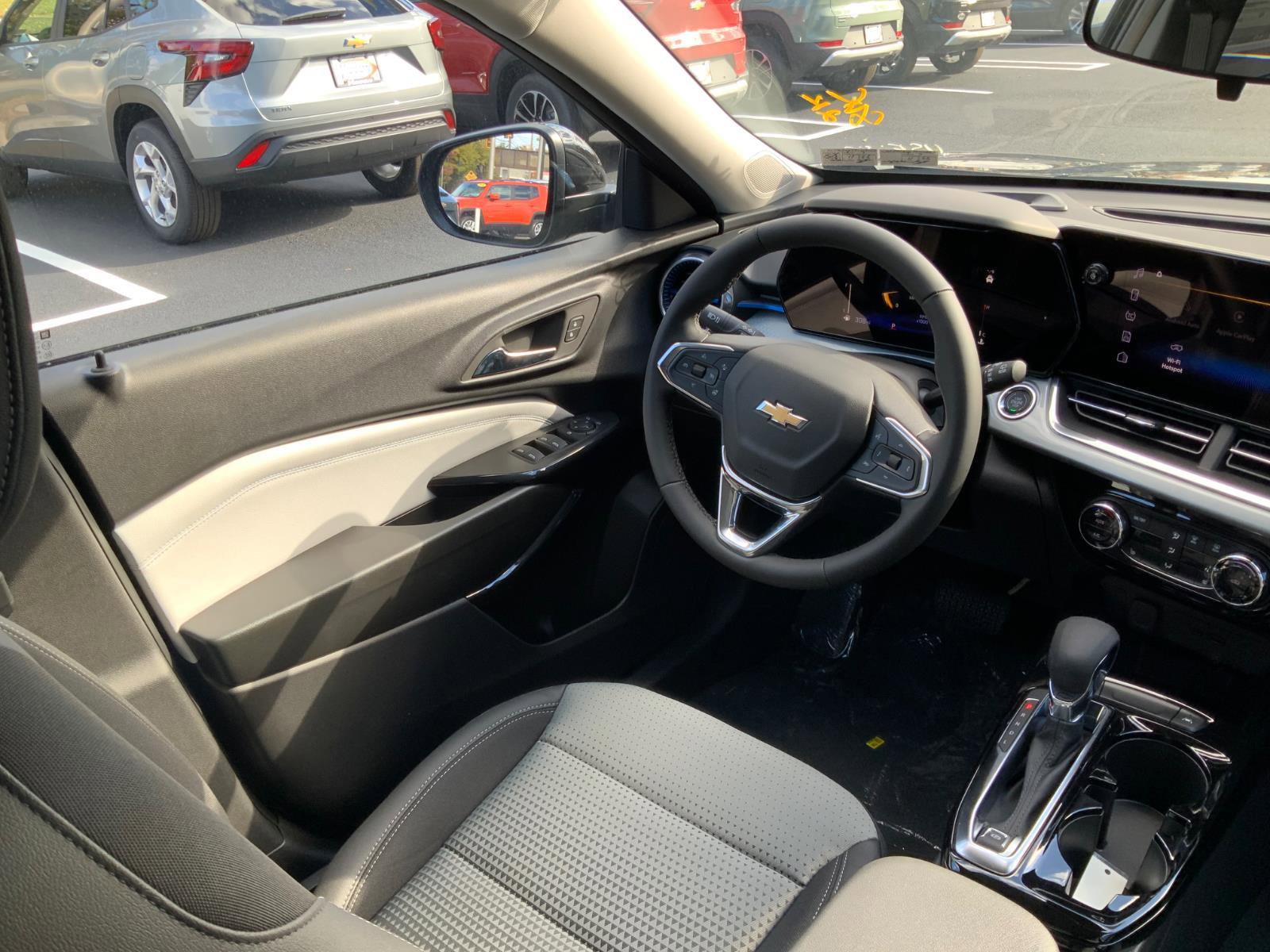 New 2026 Chevrolet Trax LT w/ Driver Confidence Package image 14