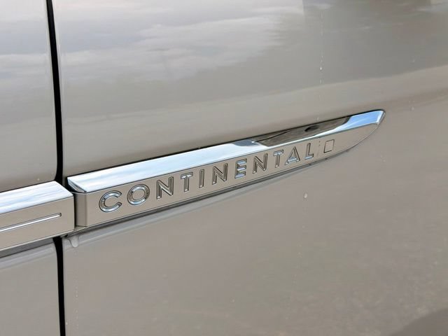 Used 2019 Lincoln Continental Select FWD image 15