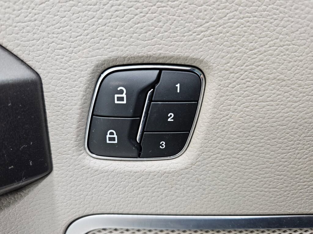 Used 2019 Ford F150 Limited w/ Trailer Tow Package image 25