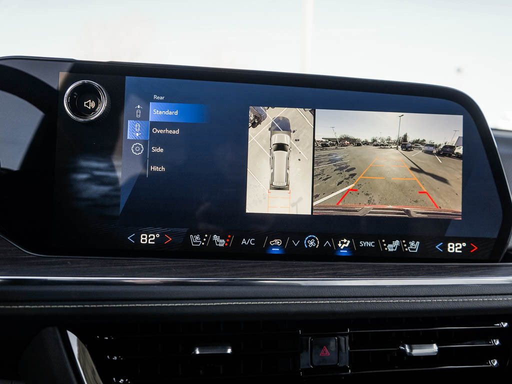 New 2025 Chevrolet Suburban Premier image 27