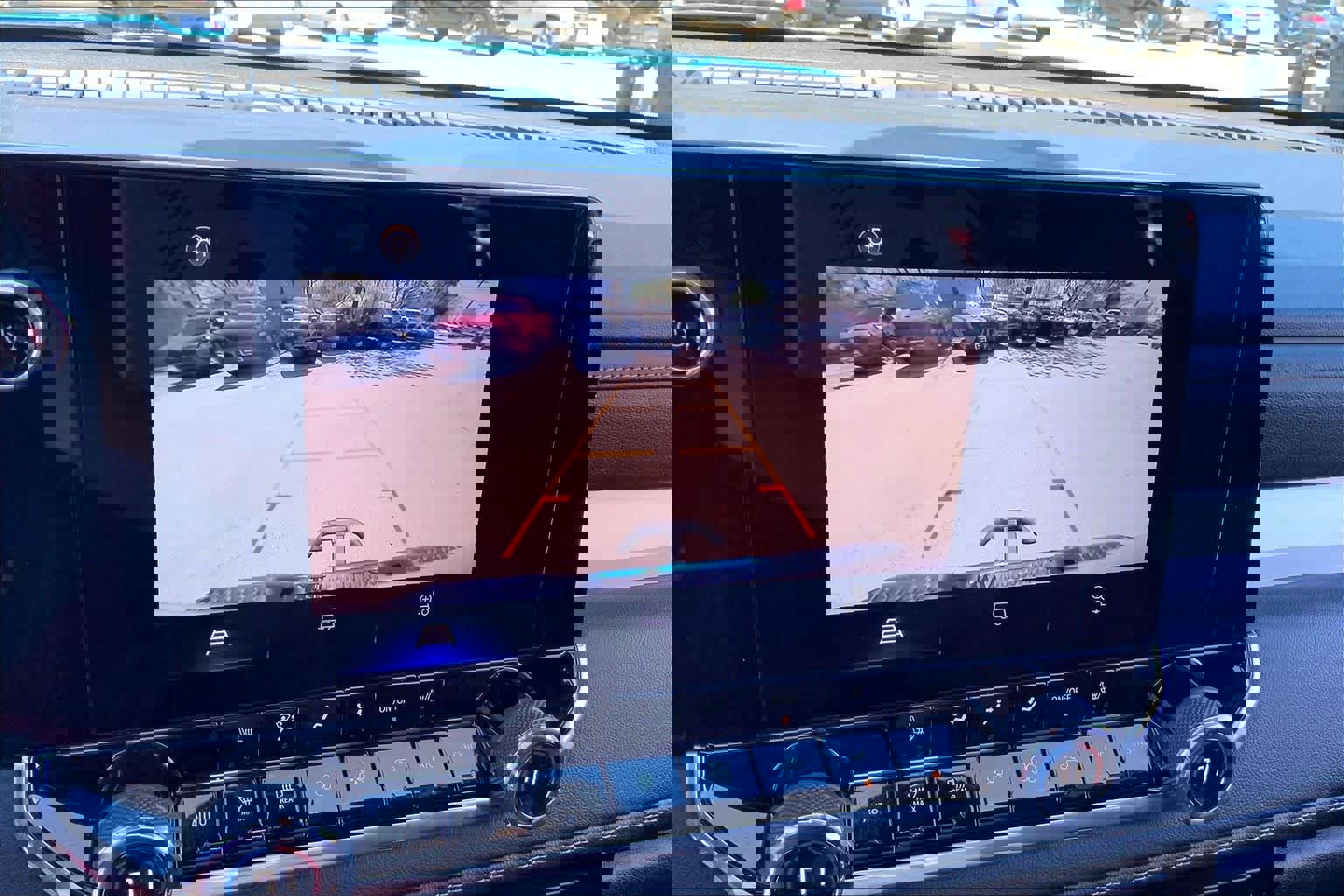 Used 2024 Chevrolet Colorado LT w/ LT Convenience Package II image 26