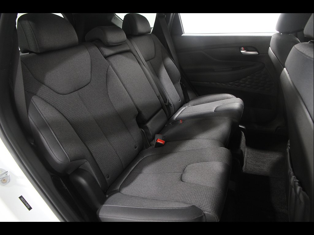 Certified 2023 Hyundai Santa Fe SEL w/ Cargo Package AWD/4WD image 18