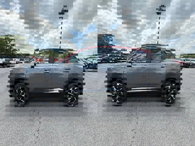 New 2025 Nissan Kicks SV image 8