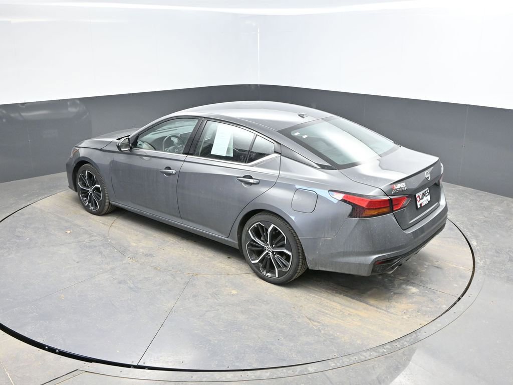 Used 2025 Nissan Altima 2.5 SR image 26
