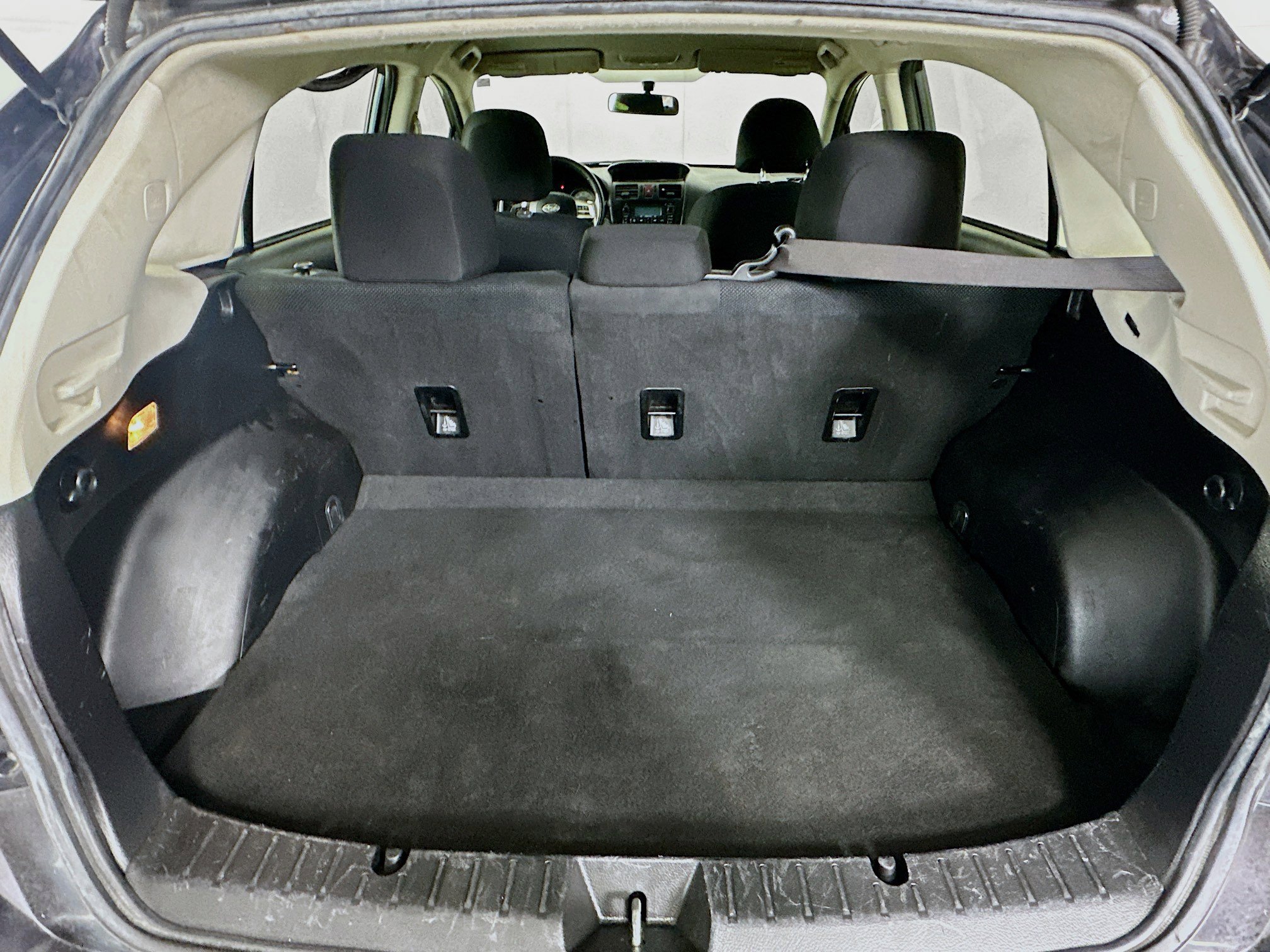 Used 2014 Subaru Impreza 2.0i Premium w/ All-Weather Package w/CVT image 25