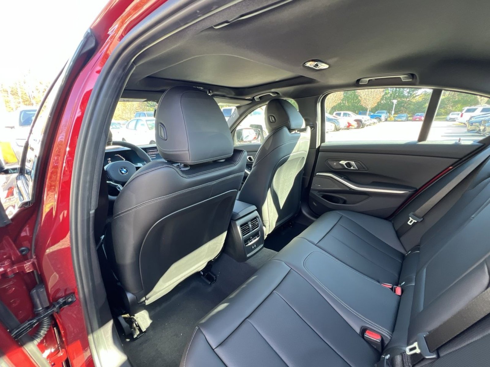 New 2026 BMW 330i xDrive Sedan w/ M Sport Package image 23