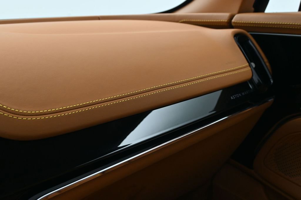 Used 2025 Aston Martin DBX 707 AWD/4WD image 22