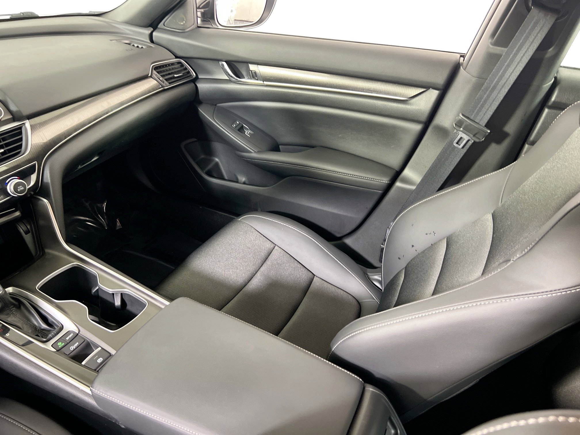 Used 2022 Honda Accord Sport image 21