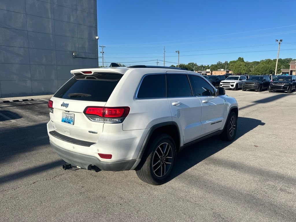 Used 2020 Jeep Grand Cherokee Laredo w/ Quick Order Package 2BN North AWD/4WD image 3