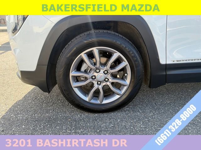 Used 2024 GMC Terrain SLT image 18