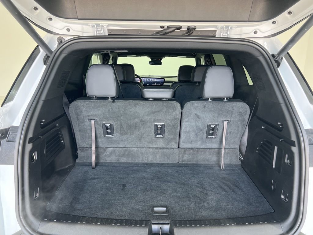 Used 2025 Buick Enclave Sport Touring FWD image 22