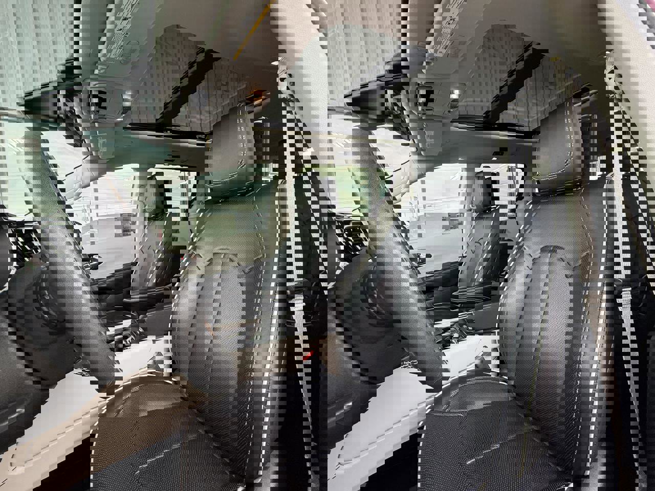 Used 2022 Chrysler Pacifica Limited w/ Uconnect Theater Family Group image 15