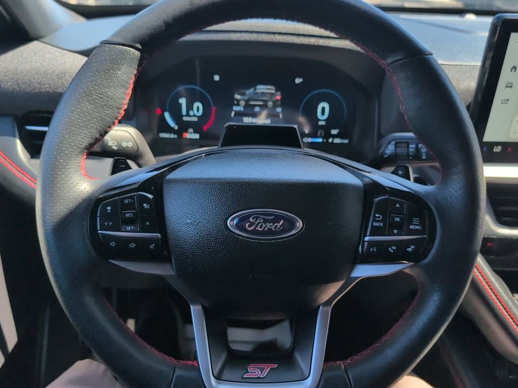 Certified 2025 Ford Explorer ST image 17